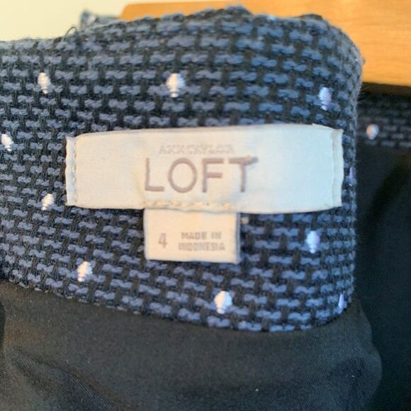 Loft A line skirt, navy with white polka dots, sz 4, EUC,  short, sassy, - Picture 3 of 13